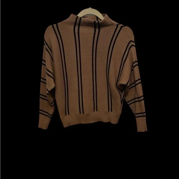 Magaschoni Sweater Size Small finale price - Picture 2 of 12